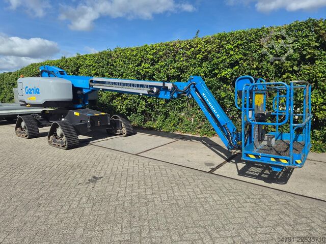 Telescopic boom lift Genie S-45XC TRAX