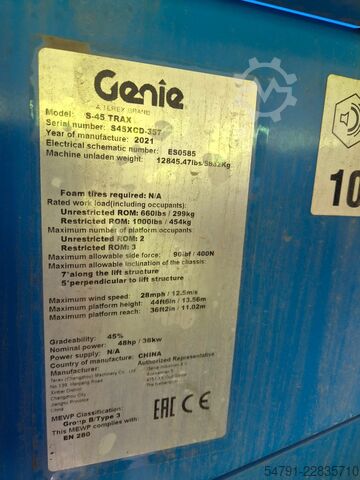 Telescopic boom lift Genie S-45XC TRAX