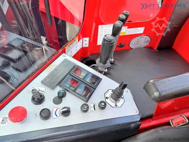 Four-way forklift Combilift C8000 GAS TRIPLEX 8300 WIDE POSITIONER