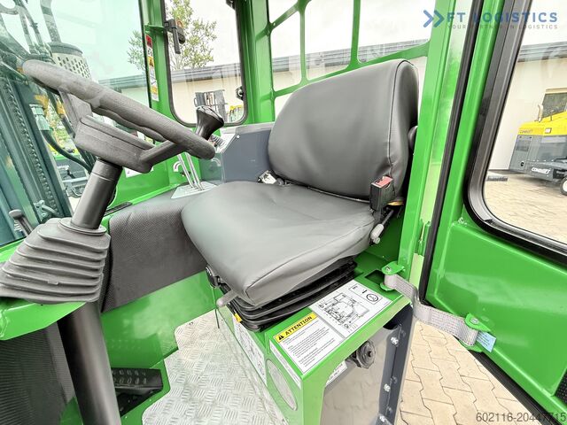 Four-way forklift Combilift C3000 DIESEL TRIPLEX 4900 POSITIONER