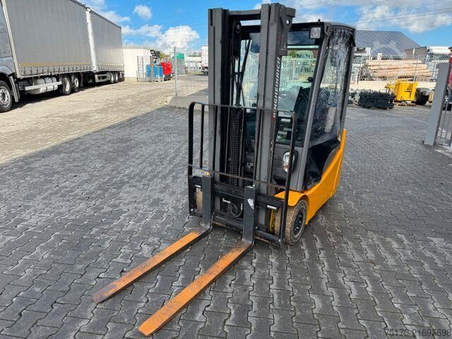 Gabelstapler Jungheinrich EFG 215 / Triplex: 4.25m! / SS / nur 3.092h!