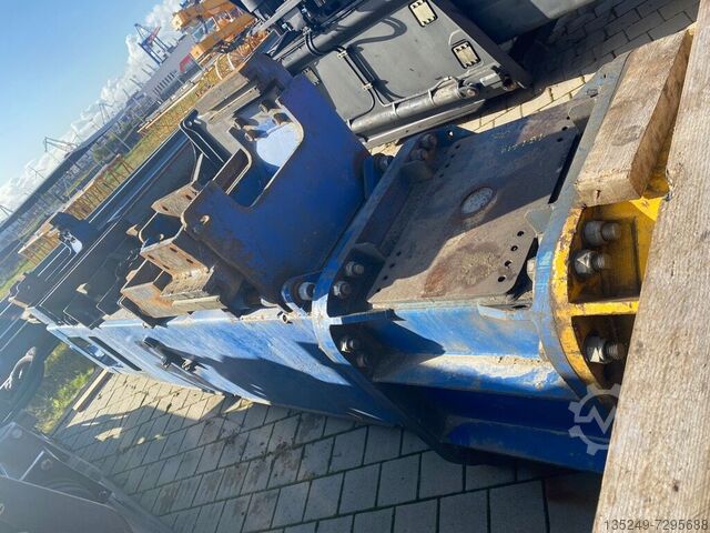 Liebherr LRB 155 Liebherr LRB 155