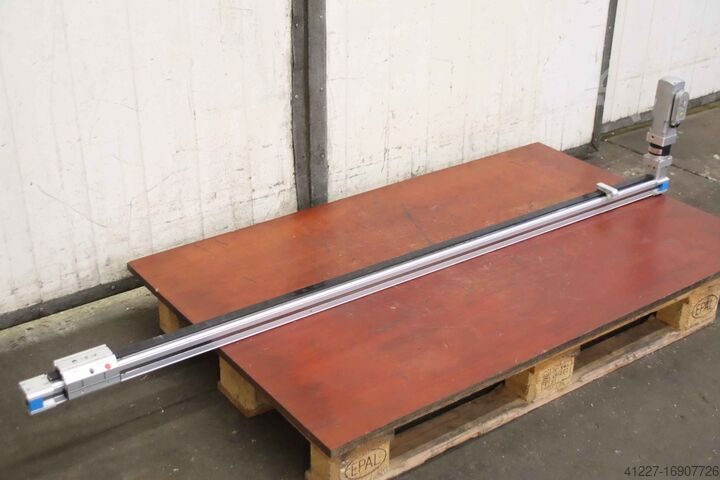 Linearantrieb Hublänge 1500 mm Festo DGE-25-1500-ZR-LK-RH-KF-GK EMMS-AS-55-M-LS-TM