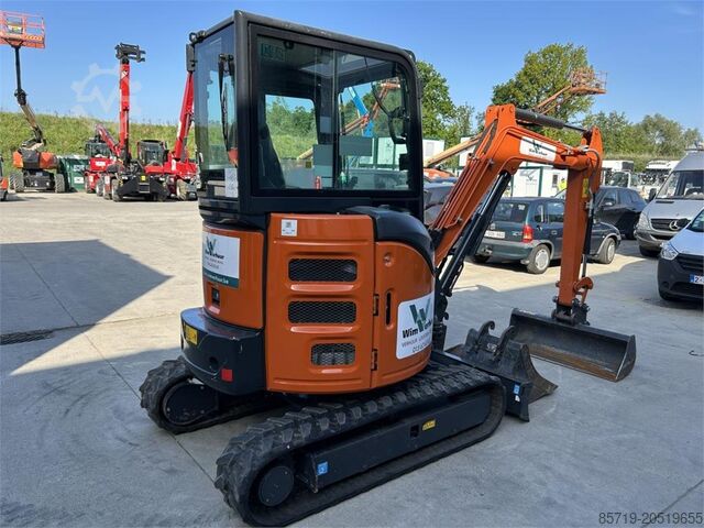 Mini excavator Hitachi ZX26U-6 (9989)
