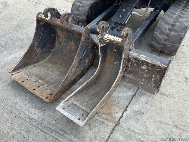 Mini excavator Hitachi ZX33U-6 (7740)