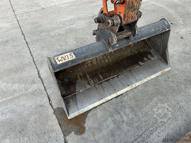 Mini excavator Hitachi ZX33U-6 (7740)