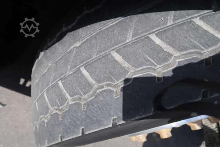 Roll-off tipper truck Mercedes-Benz 2551 L 6x2 Nachlauflenkachse