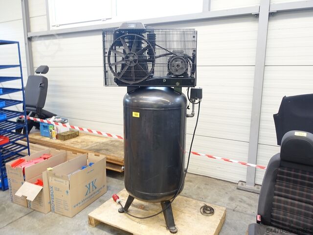 Piston compressor CONDOR AB 90/670