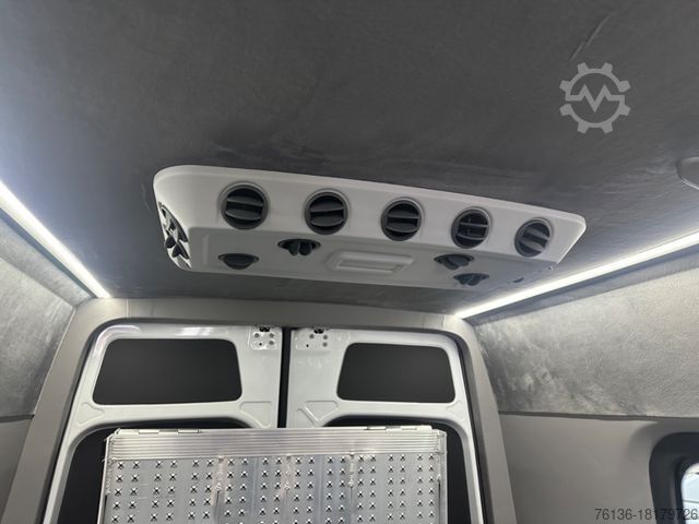 Minibus MERCEDES-BENZ Sprinter Elektro 450km Reichweite 19 Sitzer