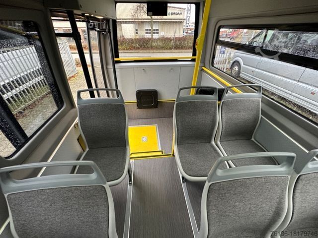 City bus MERCEDES-BENZ eSprinter Linienbus Rollstuhl 15+10 Niederflur