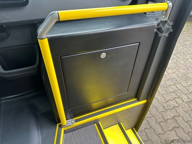City bus MERCEDES-BENZ eSprinter Linienbus Rollstuhl 15+10 Niederflur