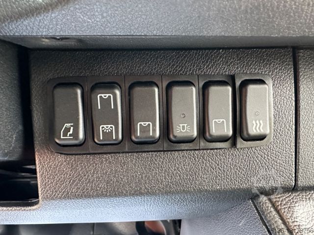 City bus MERCEDES-BENZ Sprinter 15+27 Linienbus Niederflur Rollstuhl