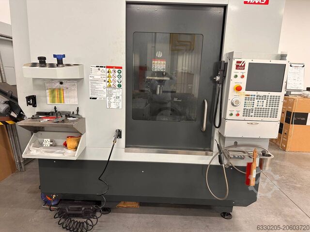 Vertical machining center HAAS UMC-750