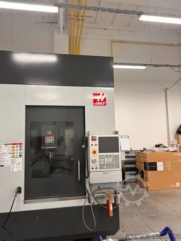 Vertical machining center HAAS UMC-750