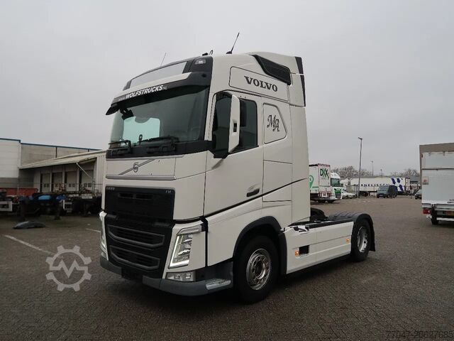 Standard-SZM Volvo FH 460 4x2, Globe, LA chass, 2 tanks, ACC, TOP!