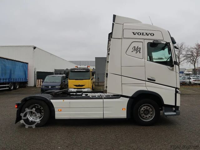 Standard-SZM Volvo FH 460 4x2, Globe, LA chass, 2 tanks, ACC, TOP!