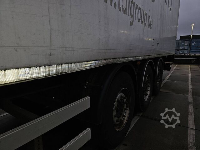 Refrigerated/frozen transport RENDERS Thermoking SL 200e