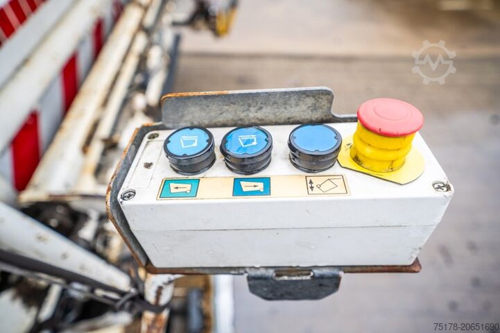 Garbage truck MAN TGS 26.320 BL - VDK PUSHER IIK