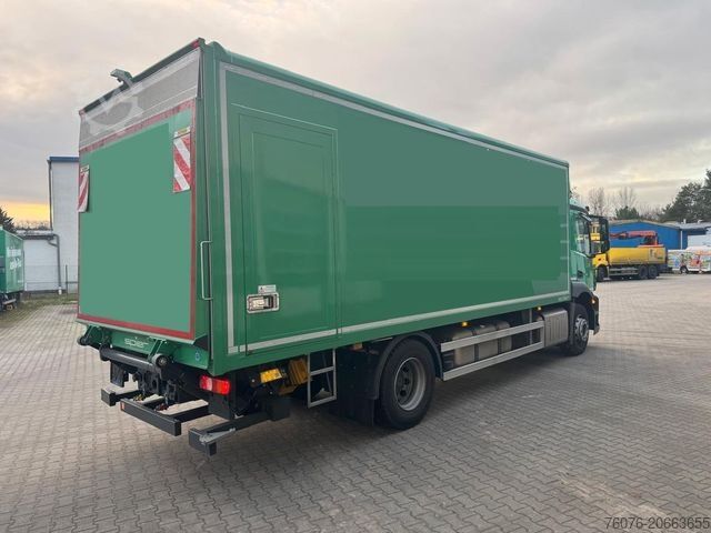 Box truck MERCEDES-BENZ 1824 L Koffer 7.2 Seitentür  LBW 2t Kamera