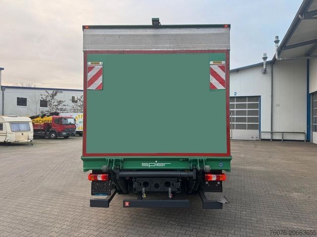 Box truck MERCEDES-BENZ 1824 L Koffer 7.2 Seitentür  LBW 2t Kamera