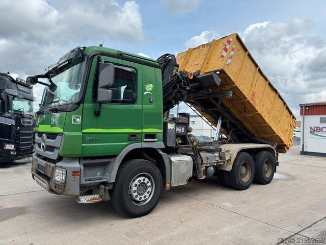 Roll-off tipper truck MERCEDES-BENZ ACTROS 2644 * 6 X 4 * HIAB KRAN 10 M * B&B *EPS