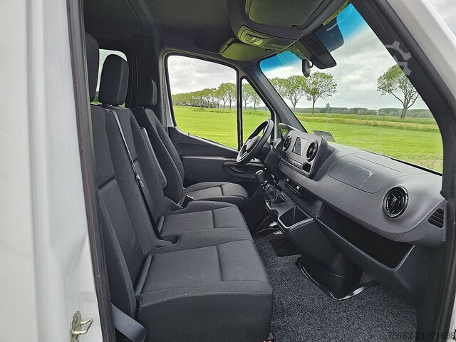 Passenger transportation MERCEDES-BENZ SPRINTER 311 L2H1 9-Pers TOURER!