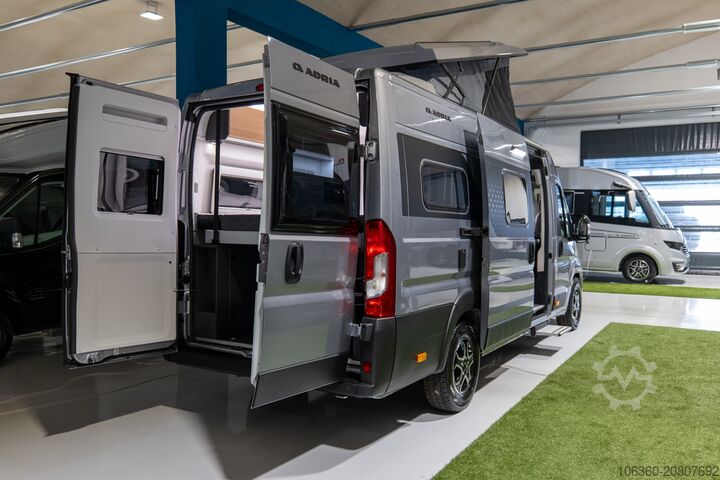 ADRIA TWIN 640 SGX POPTOP – 60 Jahre alter Minivan mit WC NEU ADRIA TWIN 640 SGX POPTOP - 60Y