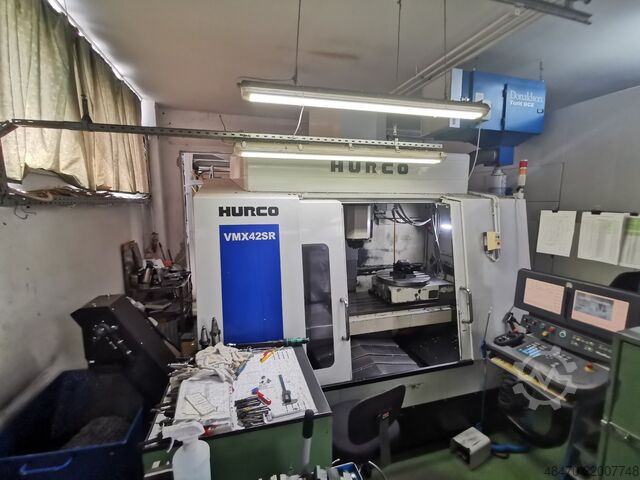 Universal machining center HURCO VMX42SR