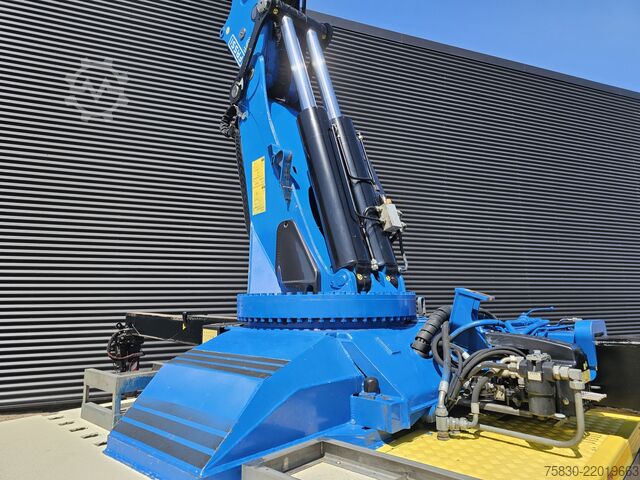 Loading platform Scania S580 V8 / 8x4 / FASSI 115 t/m CRANE / RETARDER