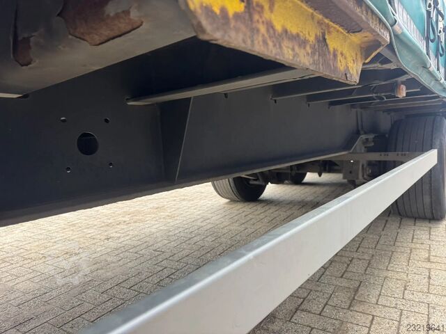 LAG Mega Curtainsider LAG CURTAINSIDE MEGA