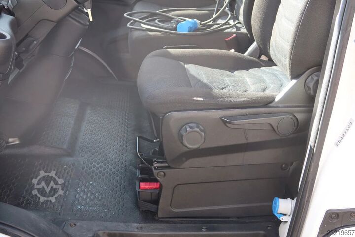 Iveco Daily 35S16 L3/H2 Koel/Vries/ verwarmen Carrier Xarios 350 + 220 volt nacht aansluiting Iveco Daily 35S16 L3/H2 Koel/Vries/ verwarmen Carrier...