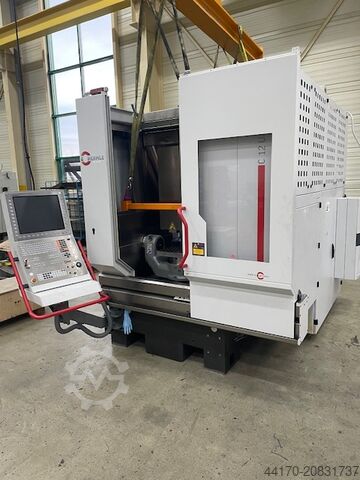 Universal-Bearbeitungszentrum Hermle C 12 U