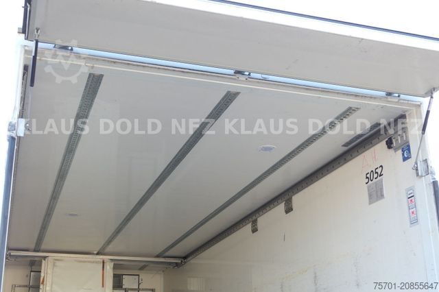 Reefer trailer Fabag AH 18 Kühlkoffer Carrier Vector LBW