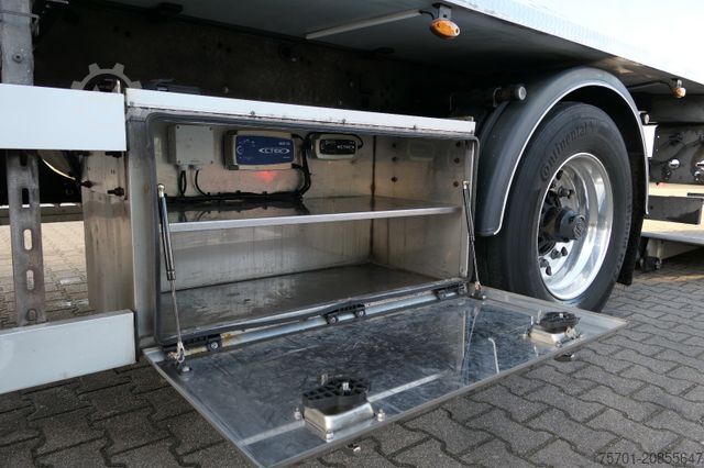 Reefer trailer  Fabag AH 18 Kühlkoffer Carrier Vector LBW
