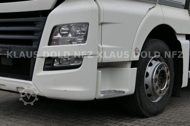 Refrigerated truck MAN TGX 18.420 Kühlkoffer Retarder Standklima LBW