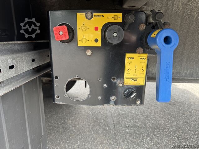 SCS24/L Standard, lift axle, SafetyRoof Schmitz Cargobull SCS24/L Standard, Liftachse, SafetyRoof