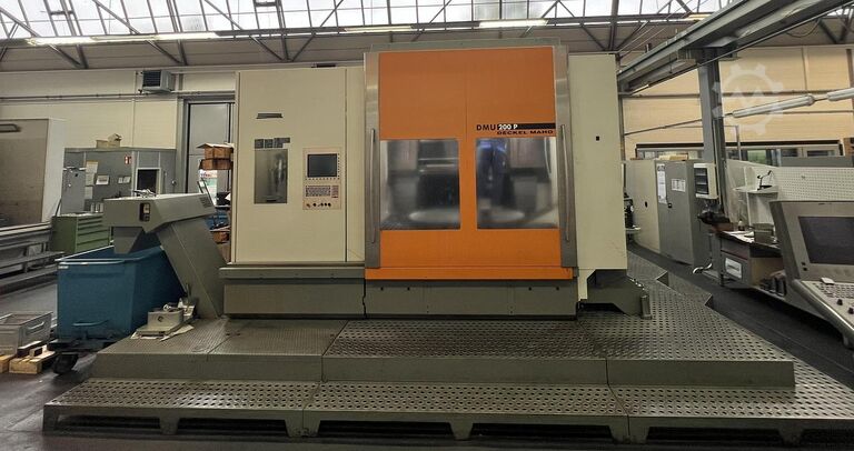 Universal-Bearbeitungszentrum Deckel Maho DMU200P