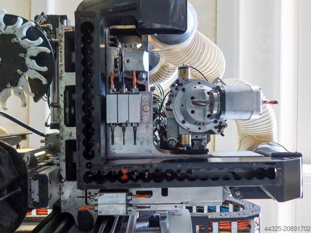 CNC Machine Centres With Pod And Rail BIESSE ROVER C 6.40
