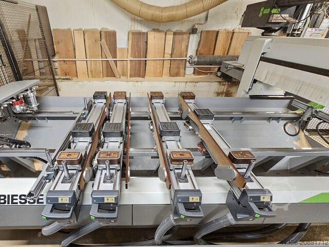 Bearbeitungszentren mit Konsolentisch BIESSE ROVER A S 1325 UTS