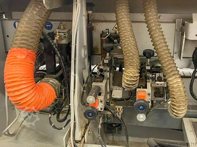 Einseitige Kantenanleimmaschine BIESSE AKRON 1330