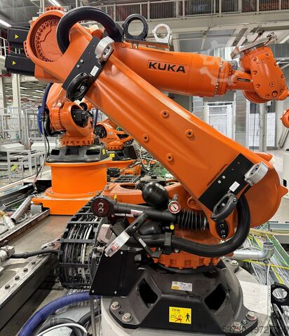 Industrial robot KUKA KR 120 R2900 EXTRA KRC 4 KCP 4