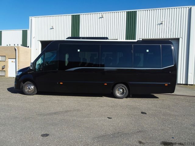 Reisebus MERCEDES-BENZ Shaula 29 Sitze EURO 6