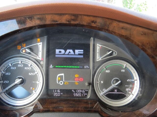 Standard tractor unit Daf XF 530 FT SZM Super Space Cub ACC