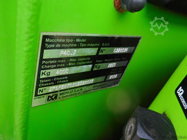 Teleskoplader Merlo P40.7 Turbofarmer ( REIFEN NEU )