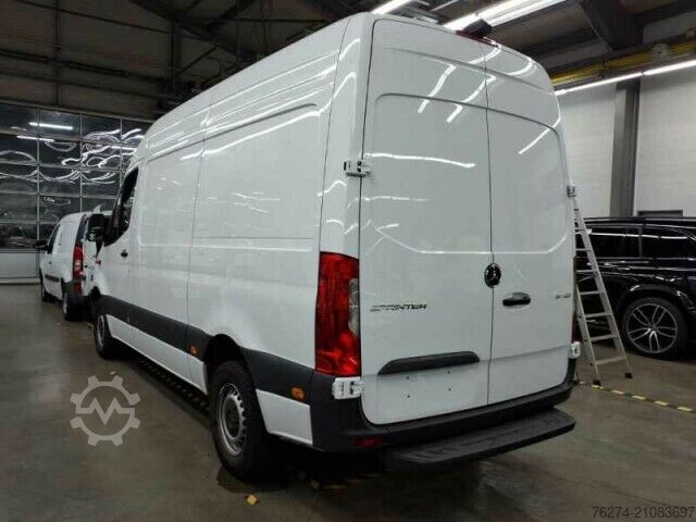 High top van Mercedes-Benz Sprinter 317 CDI Hochdach L2H2 MBUX Klima Totwin