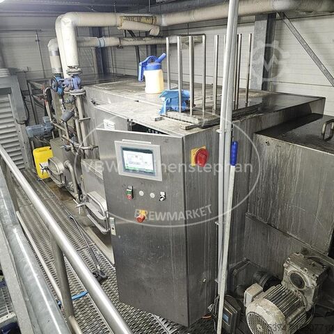 PET bottle filling line Procomac 