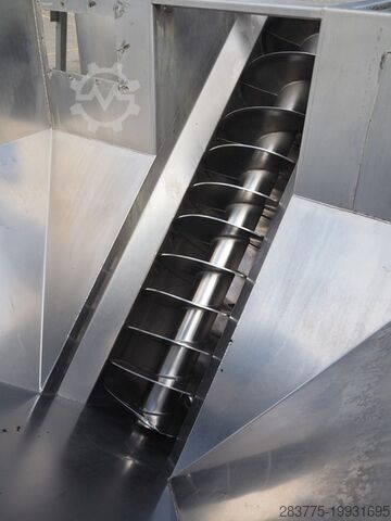Elevating screw with bunker Kiremko elevating screw with bunker