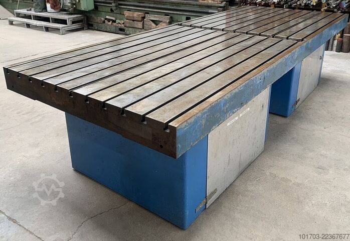 Cast iron bed Taque en fonte rainurée 3650 x 1370 x 150 mm