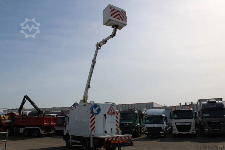 Lifting platform Iveco Eurocargo 120EL18 + COMET + EURO 5