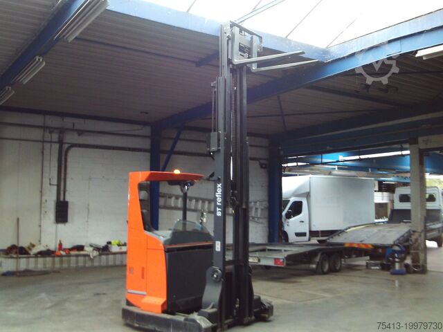 3-wheel forklift CLARCK BT REFLEX UITSCHUIFBAARE ZIJ LADER